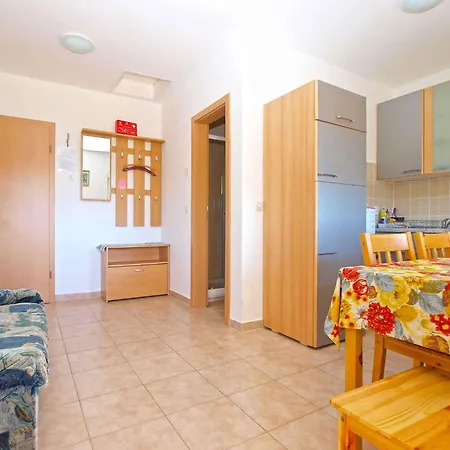 Near In Valbandon-istrien 51711 Apartment Valbandon